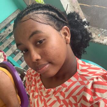 Babysitter Aracaju: Raíssa