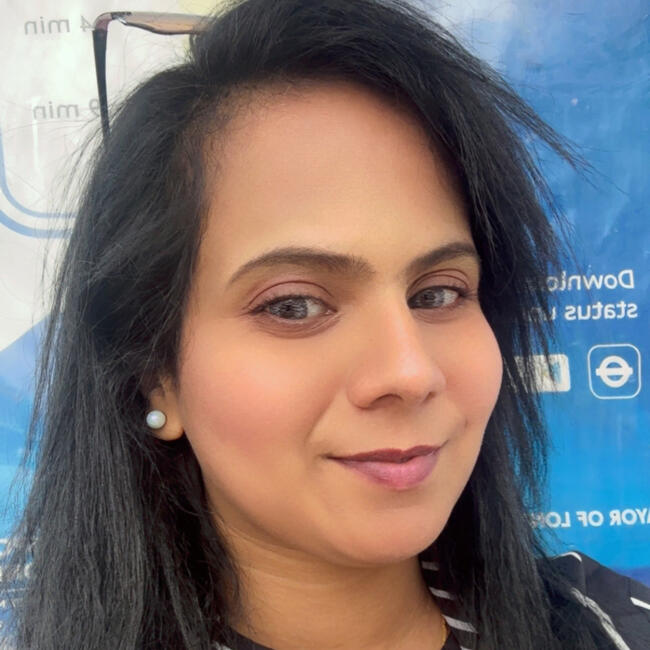 Babysitter in London: Inam