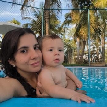 Emprego de babá em Mirassol (São Paulo): emprego de babá Larissa