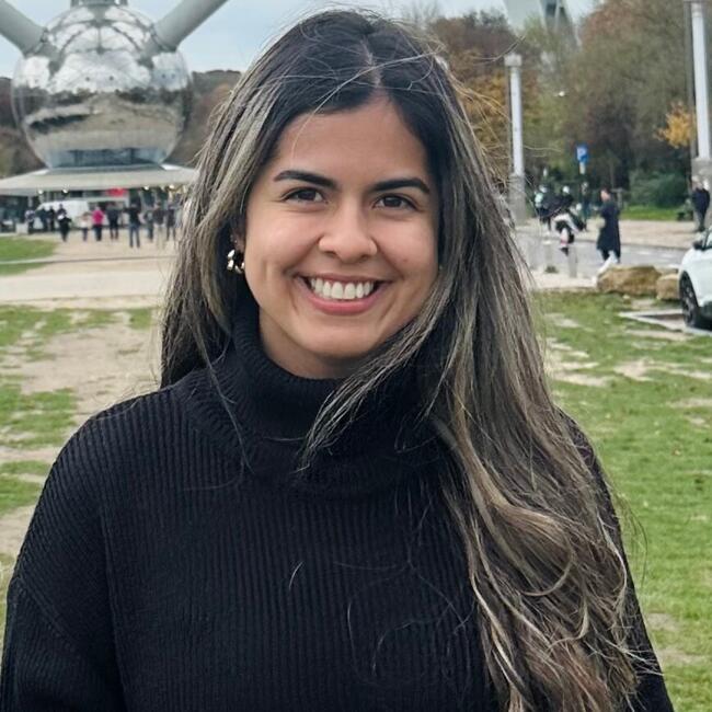 Babysitter in Richmond Hill: Valentina