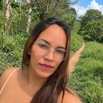 Babysitter in Recife: Mikaela
