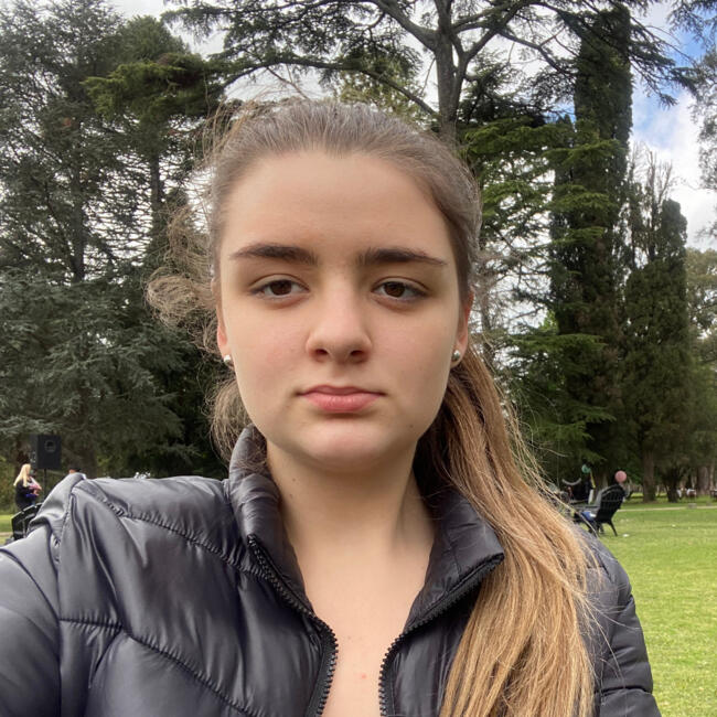 Babysitter in Buenos Aires: Antonia