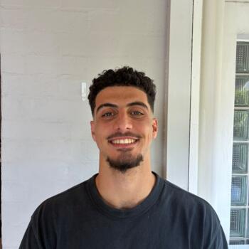 Babysitter in Adelaide: Amin