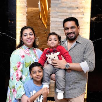 Nanny job in Riyadh: babysitting job Rizwin