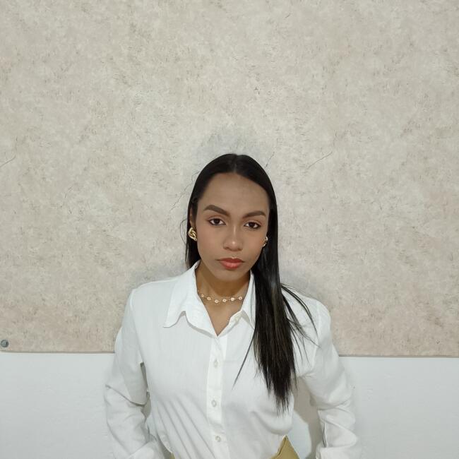 Babysitter in Belo Horizonte: Izabella