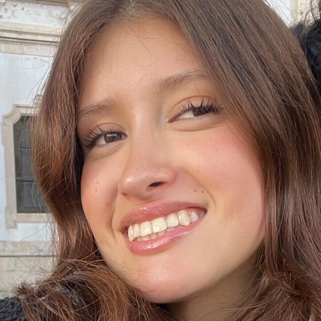 Babysitter in Aveiro: Isabella
