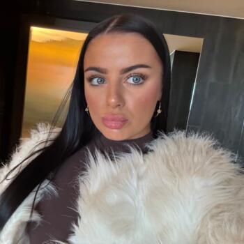 Babysitter in London: Abbie