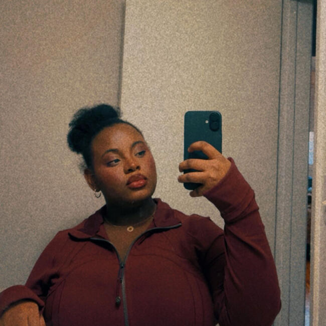 Babysitter in Montreal: Redjine