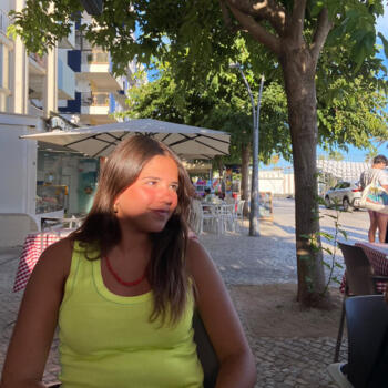 Babysitter in Lisbon: Maria