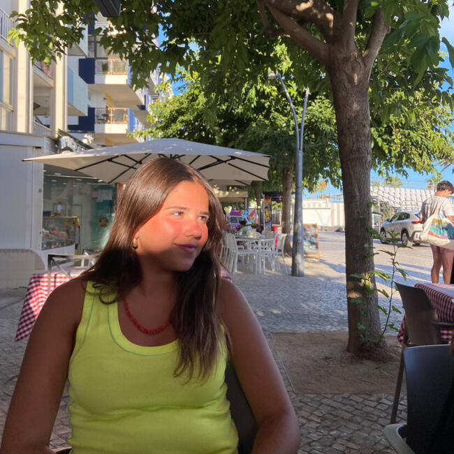 Babysitter in Lisbon: Maria