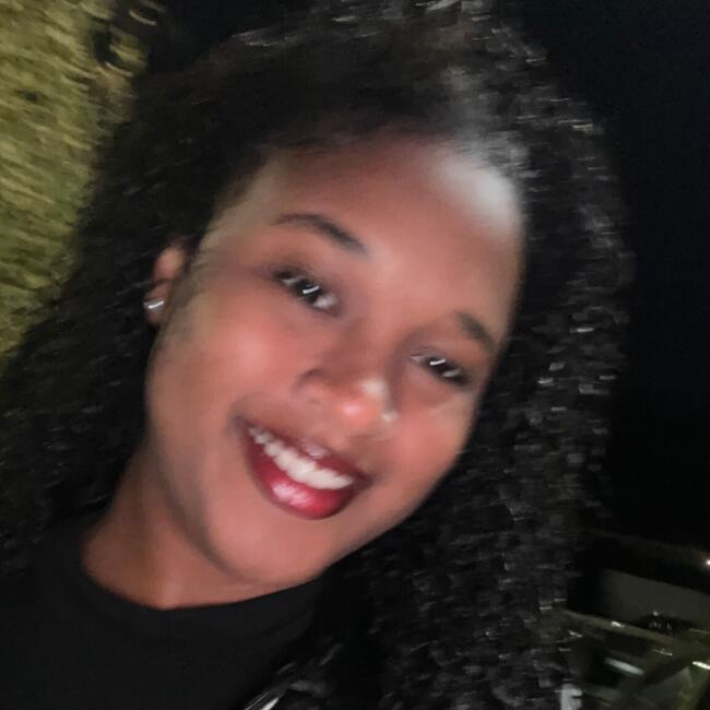 Babysitter in Coimbra: Hawa