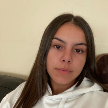 Baby-sitter in Clichy: Aya