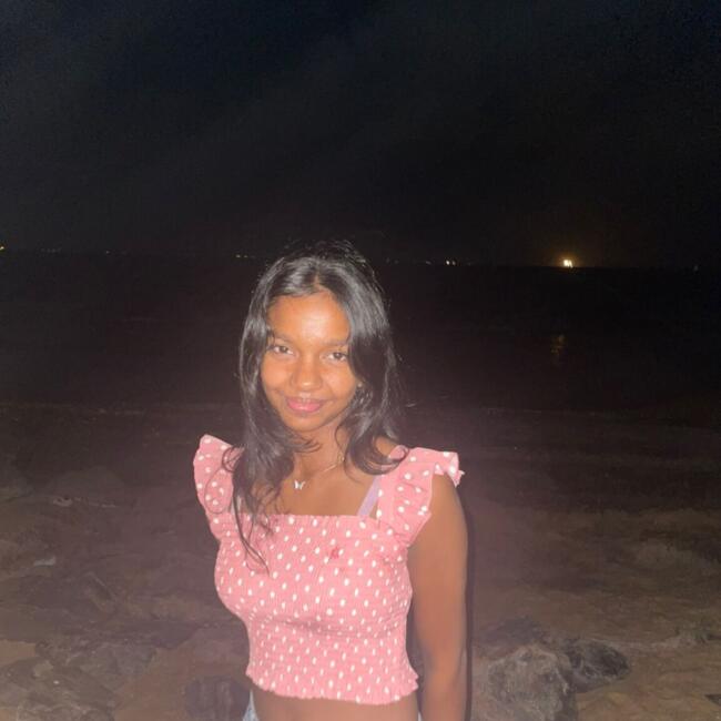 Babysitter in Minuwangoda: Hithaya