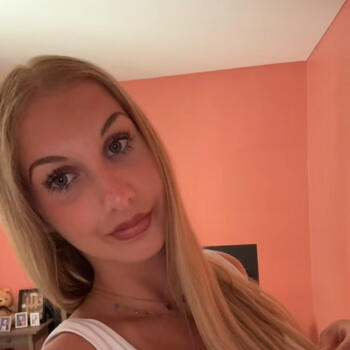 Baby-sitter in Reims: Leane