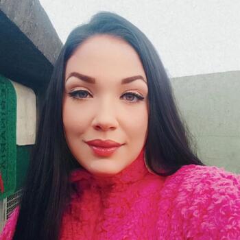 Babysitter in Curitiba: Giovana