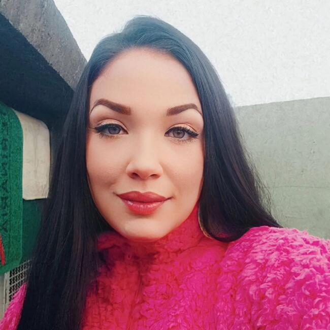 Babysitter in Curitiba: Giovana