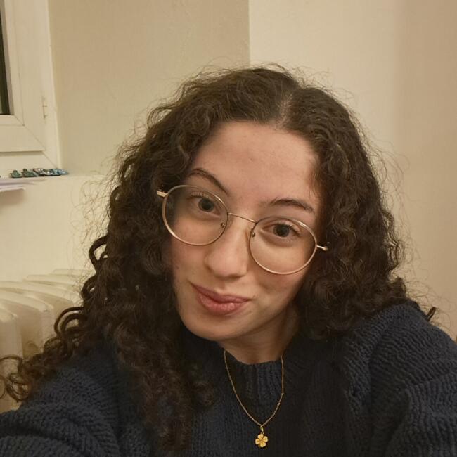 Babysitter in Dijon: Maëline