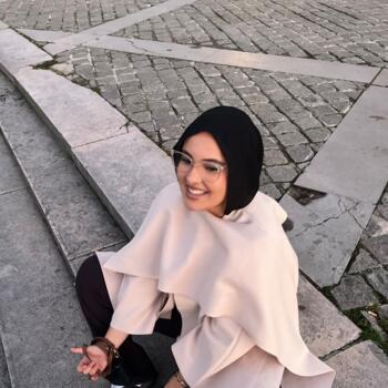 Babysitter in Ivry-sur-Seine: Zahia