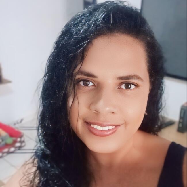 Babysitter in Salto: Adriana