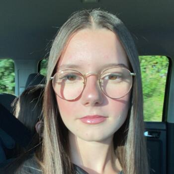 Babysitter in Riantec: Sarah
