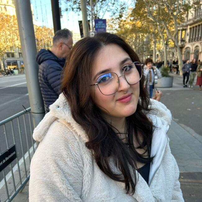 Babysitter in Alcalá de Henares: Ángeles