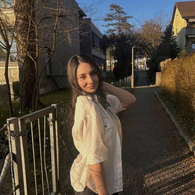 Babysitter a Winterthur: Arjela