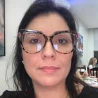 Fernanda Flores