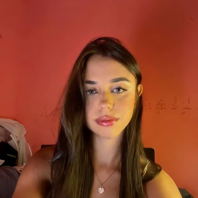 Babá em Fortaleza: Clara Castelo