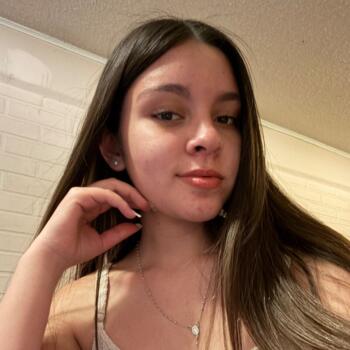 Babysitter in Los Cerrillos: Adara Belen