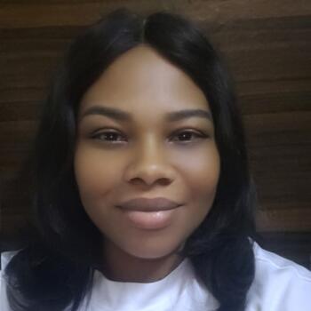 جليسة أطفال في عجمان: Michelle