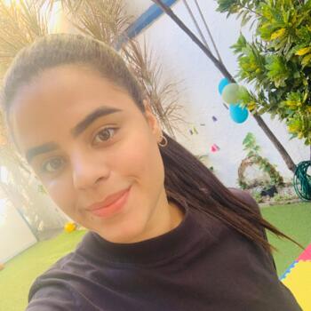 Babysitter in Vila Velha: Danielle