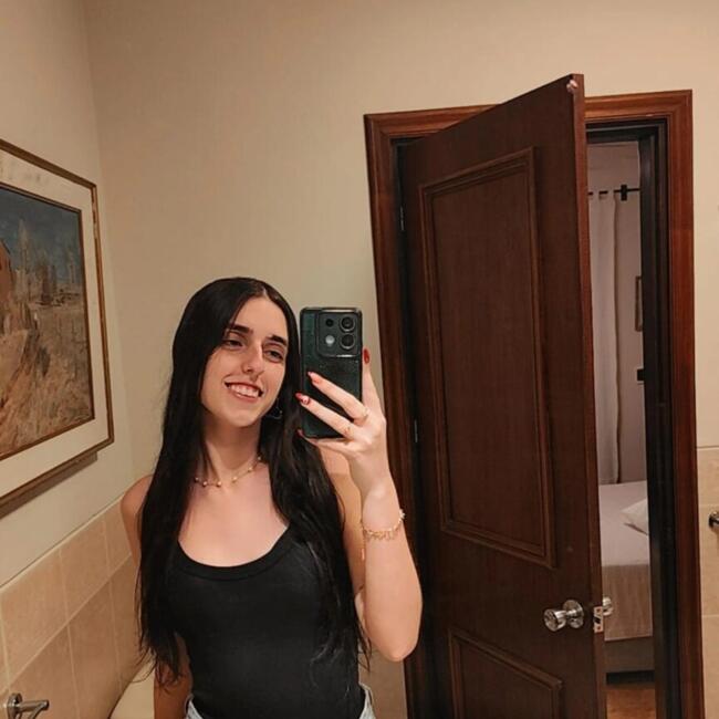 Babysitter in Montevideo: Lucia