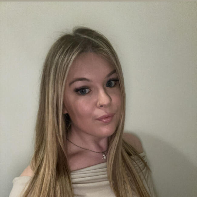 Babysitter in Melbourne: Lisa