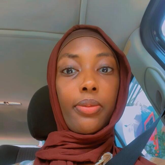 Babysitter in Abidjan: Aïcha