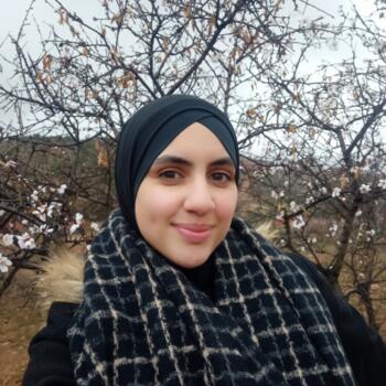 Babysitter in Levallois-Perret: Aicha