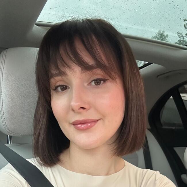 Antalya bölgesinde bebek bakıcılığı işi: Alexandra