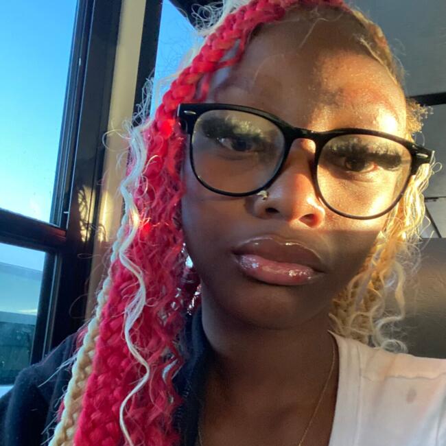 Babysitter in Glendale: Quimorah