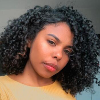 Babysitter in Luziânia: Michelly Linno