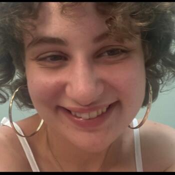 Baby-sitter Villefranche-sur-Saône: Charlotte