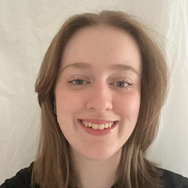 Babysitter in Bristol: Emily