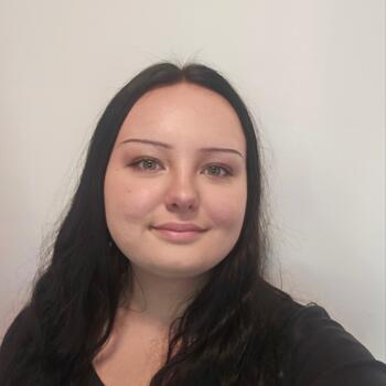 Baby-sitter in Victoria: Jennifer