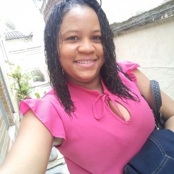 Babá Niterói: Ana Cláudia