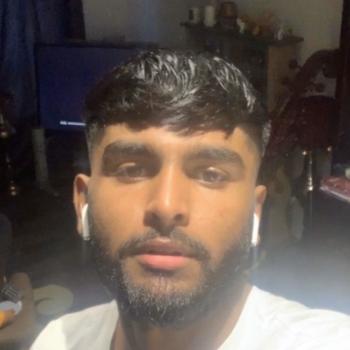 Babysitter Wembley: Aakash