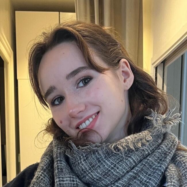 Babysitter in Sainte-Foy-lès-Lyon: Tallulah