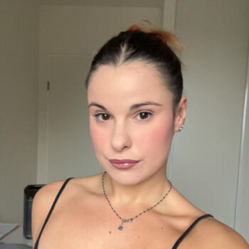 Babysitter in La Crau: Axelle