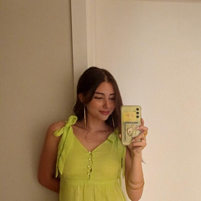 Babysitter in Pelotas: Nicoli