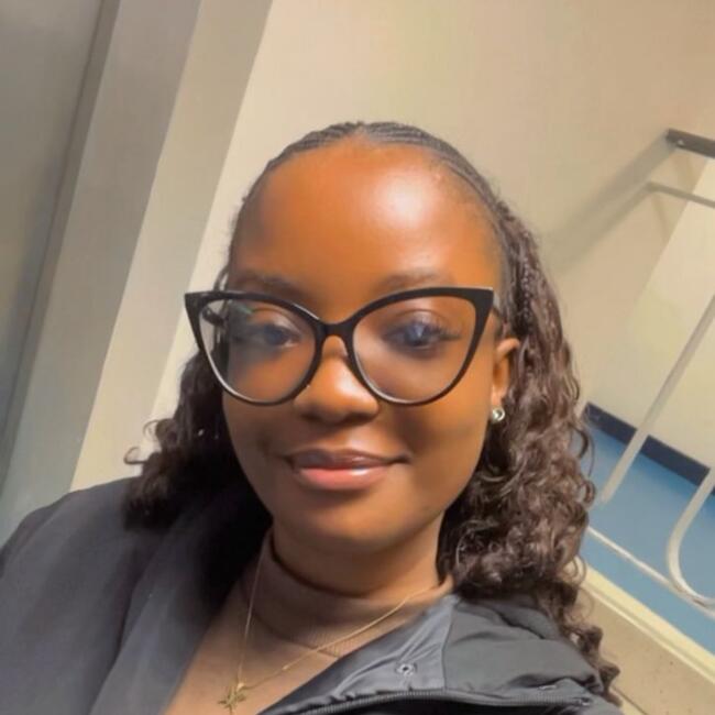 Babysitter in Aberdeen: Abotamunowaribimaobome