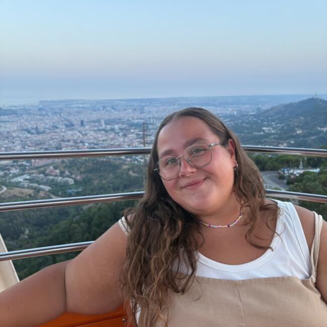 Babysitter in Santa Coloma de Gramenet: Irene