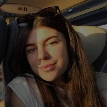 Babysitter in Ceyssat: Maelle