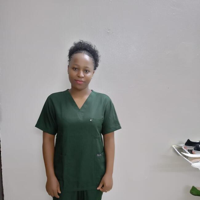 Nanny in Riyadh: Naomi